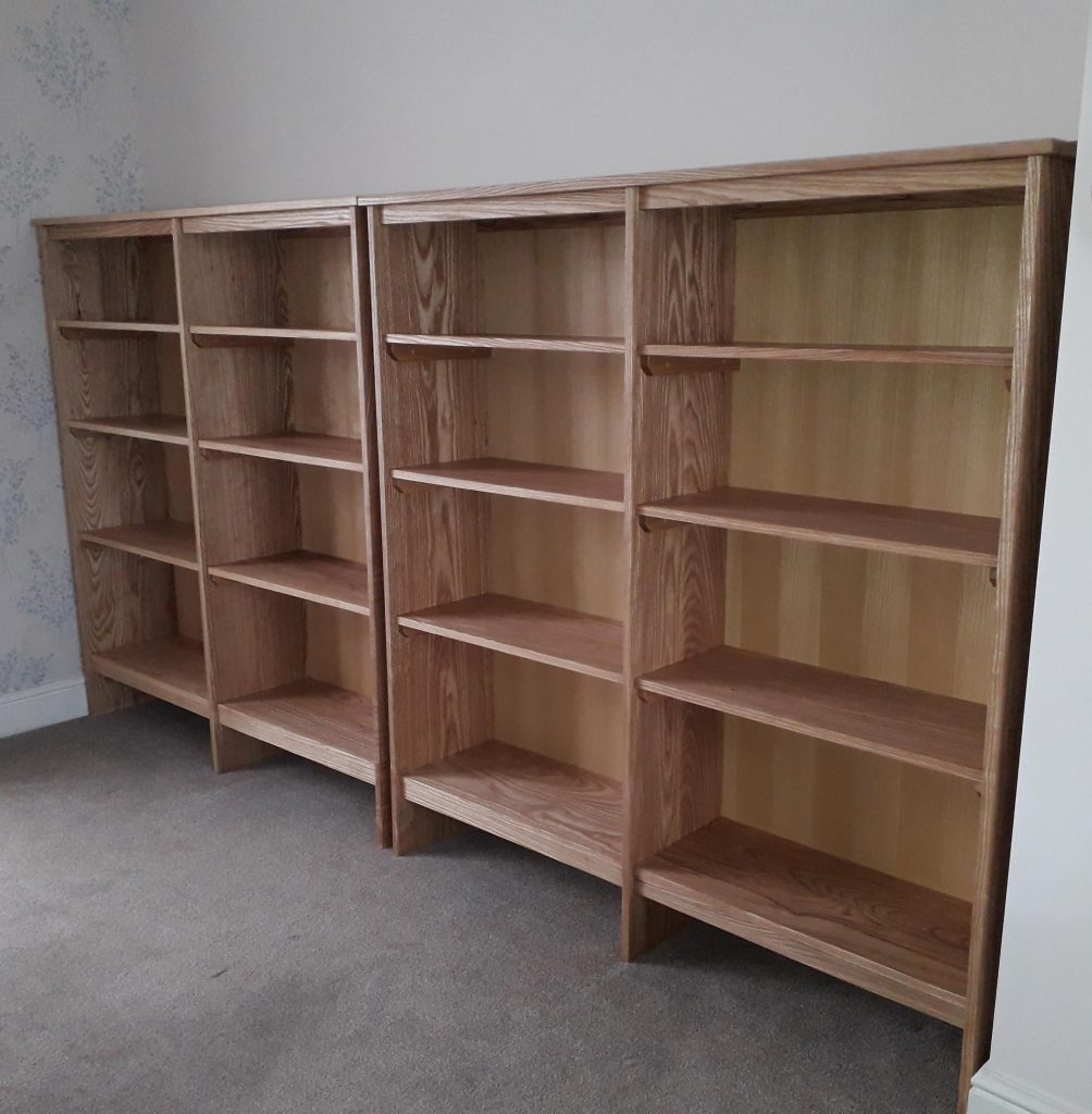 2 pairs of bookcases