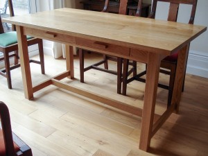 Dining table in oak