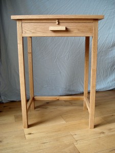 Laptop table in oak