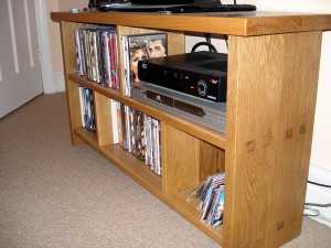 Television unit in oak